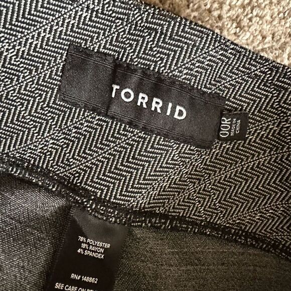 Torrid Pants Pull On Elastic Waist Womens Size Medium - Picture 5 of 7